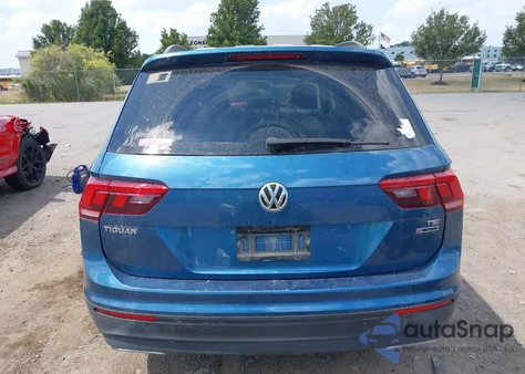 2018 Volkswagen Tiguan 2.0T S z USA, uszkodzony, nr VIN 3VV0B7AX4JM087786